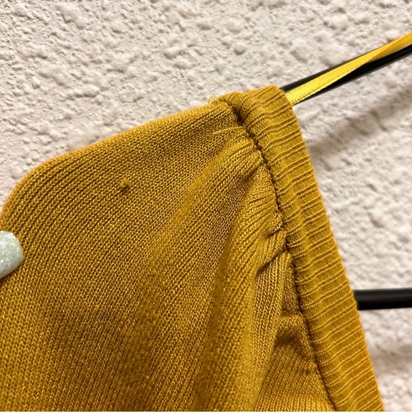 Milk and Honey Mustard Puff Sleeve Sweater Blouse Large - Picture 8 of 8